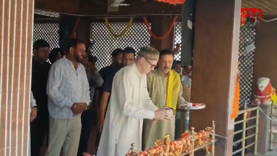 CM Omar Abdullah performs pooja at Kheer Temple