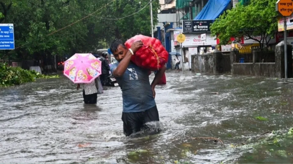 Severe waterlogging in Mumbai after heavy rainfall