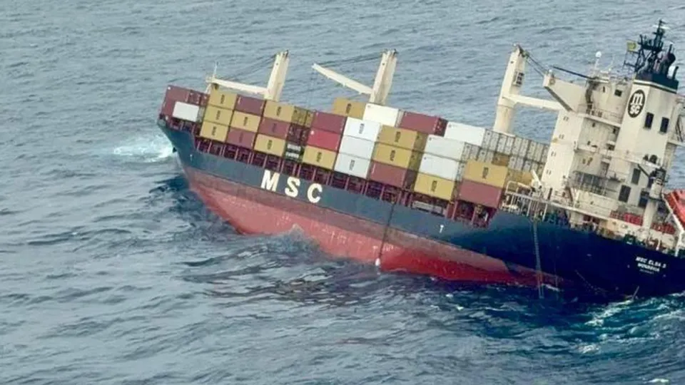 Liberian cargo ship sank at Kerala cost