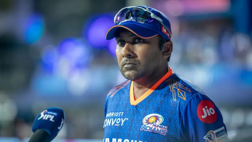 MI coach Mahela Jayawardene image