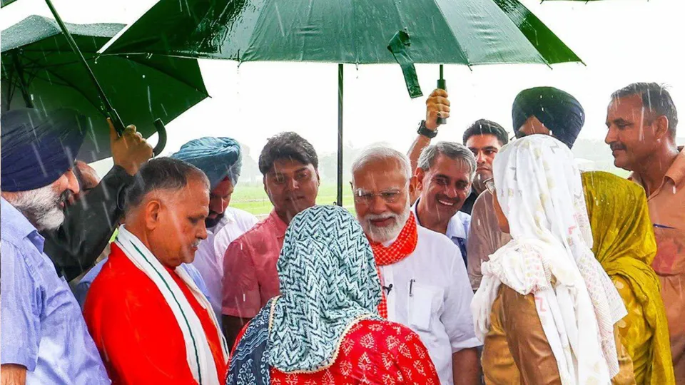 PM Modi interacts with farmers