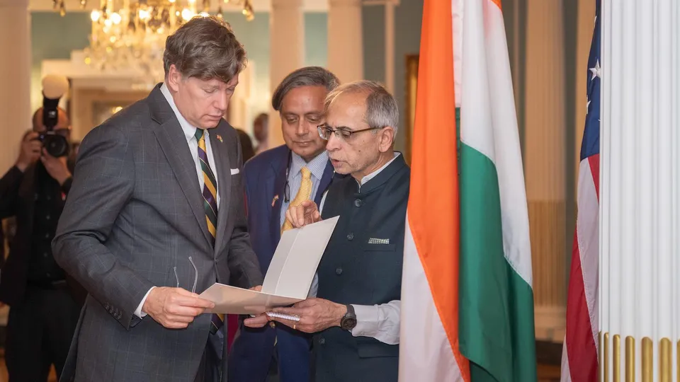 Christopher Landau Shashi Tharoor