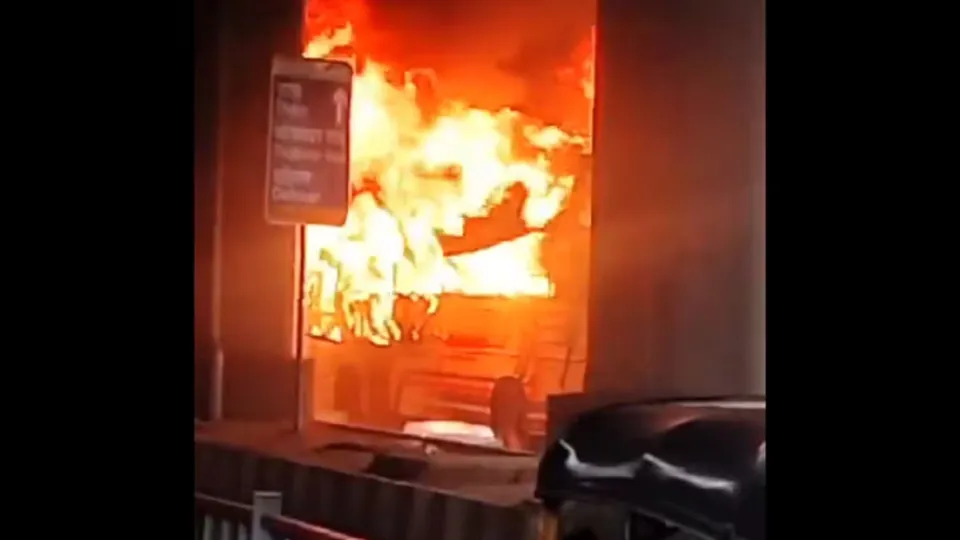 Devipada metro station Mumbai Bus Fire