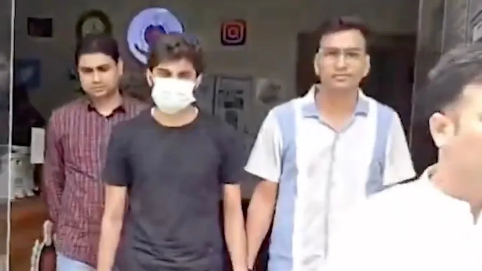 Delhi Police arrest Sharukh Khan