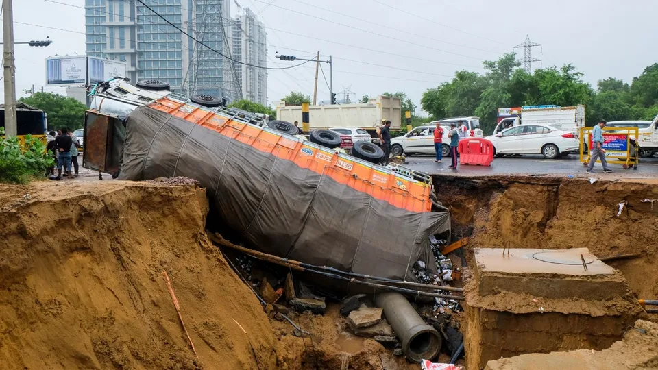 Gurugram Rains Beer Truck