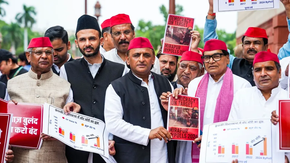 Akhilesh Yadav Bihar SIR Protest