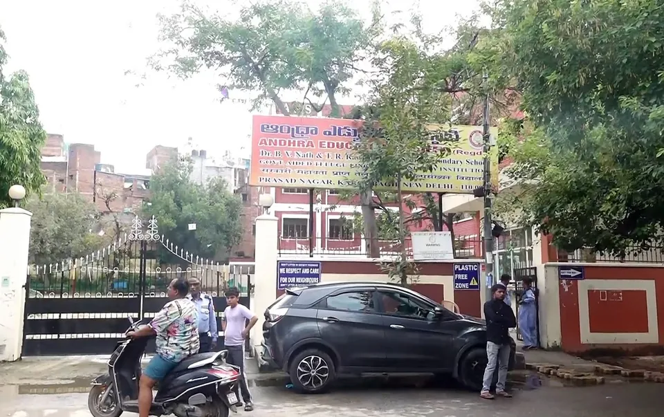 Andhra School Delhi Schools Bomb Threat