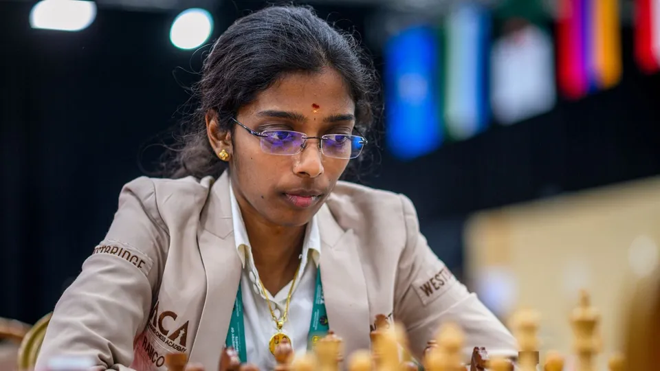 R Vaishali Chess