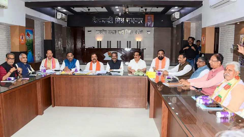 Dharmendra Pradhan, Samrat Choudhary, Vijay Kumar Sinha, Vinod Tawde, Ravi Shankar Prasad and others during a meeting of the Bihar Election Committee at the party office, in Patna on Oct. 5, 2025.