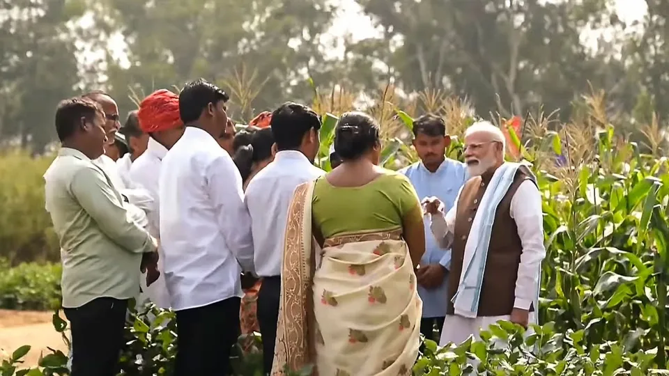 Narendra Modi with Farmers Narendra Modi Pusa