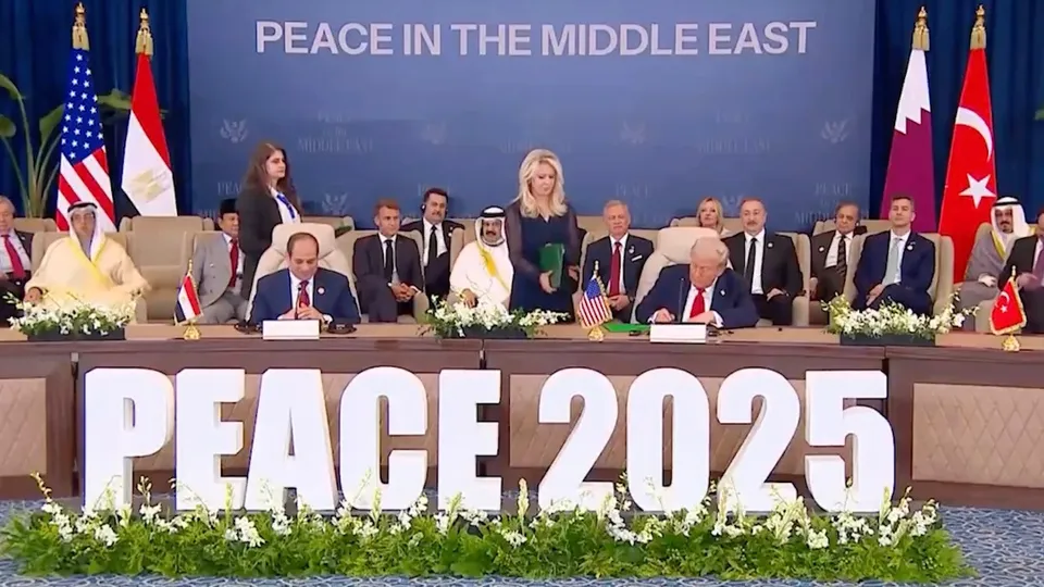 trump at peace summit