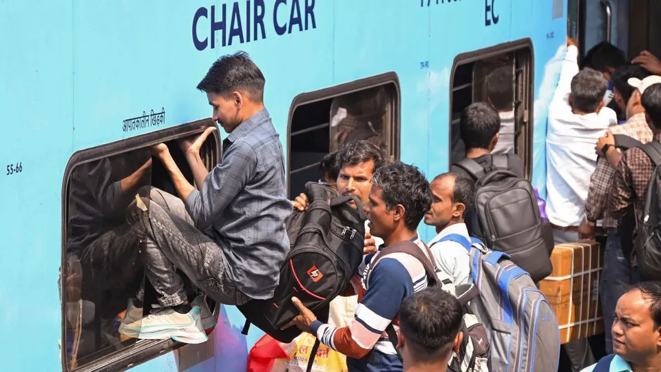 Bihar Students Unemployment Festive Rush Indian Railways Rush