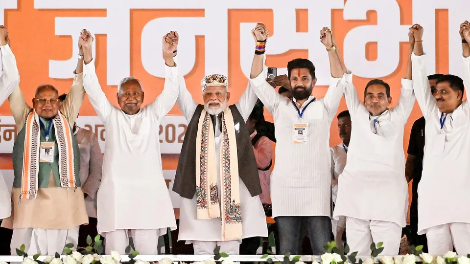 Narendra Modi, Nitish Kumar, Jitan Ram Manjhi, Chirag Paswan and others during a public meeting in Samastipur district, Friday, Oct. 24, 2025.