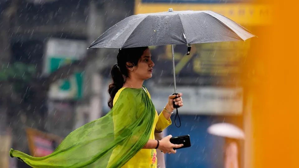 Cyclone Montha Chennai Rains Tamil Nadu Rains