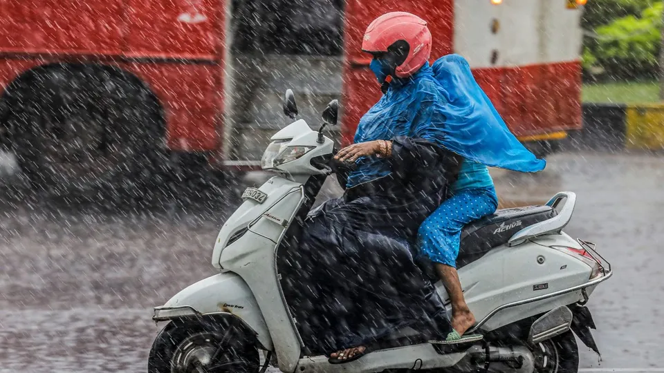 Cyclone Montha Telangana Hyderabad Rains Chennai Rains Bengaluru Rains