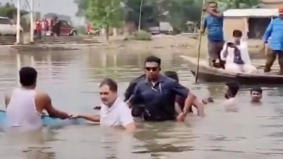 rahul gandhi fishing