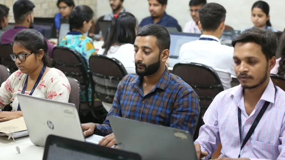 Personnel Ministry Government Jobs Central Government Employees Corporate Salary Hike Office image Unemployment Pay Commission CSS Central Secretariat