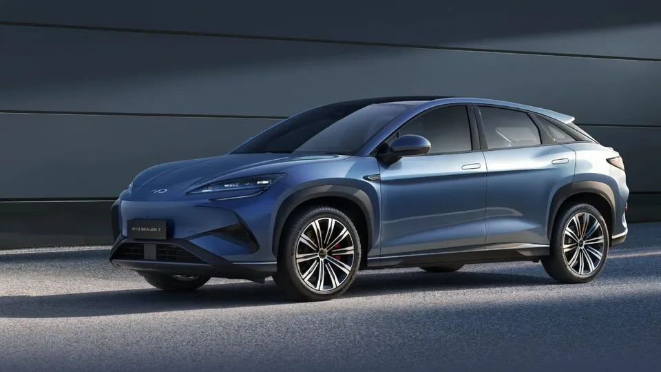 BYD SEALION 7