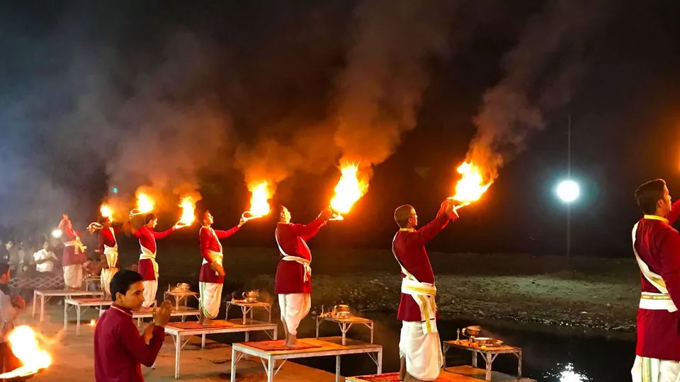 Ganga Aarti Triveni Ghat Rishikesh Ganga Aarti