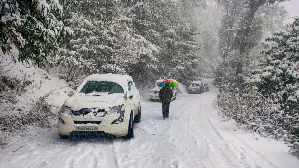 Uttarakhand Snowfall Chamoli Snowfall