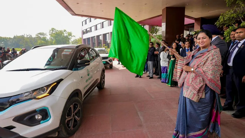 Rekha Gupta flags off Vayu Rakshak vehicles