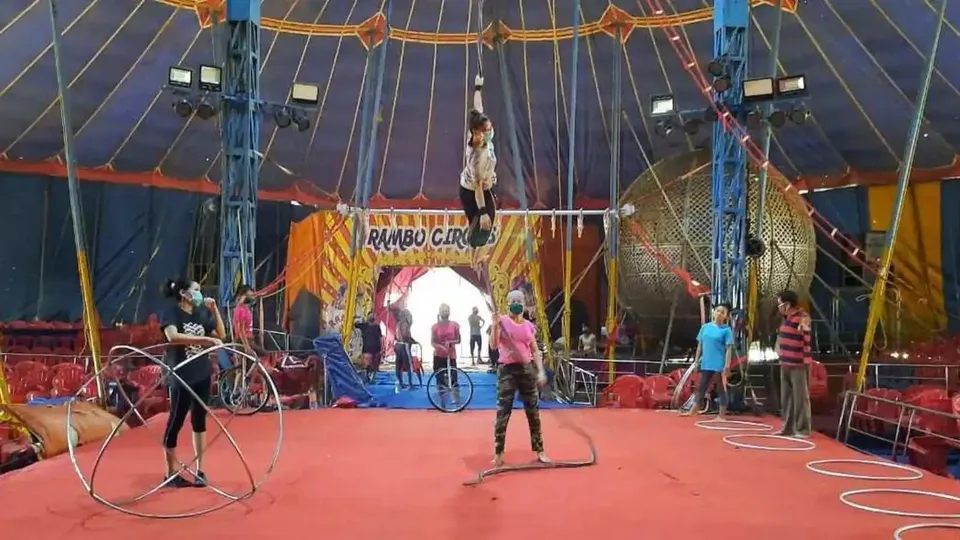 circus india.jpg