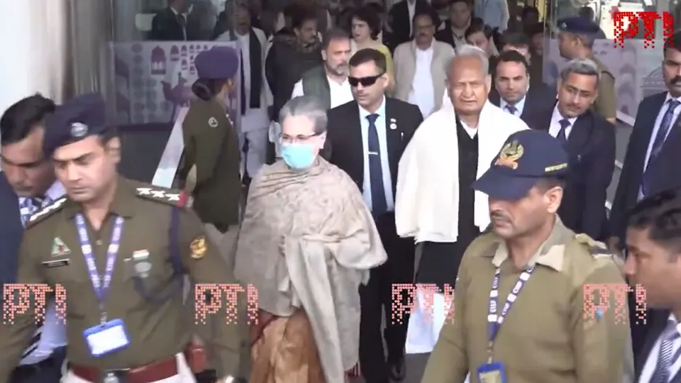 Sonia Gandhi reaches Jaipur
