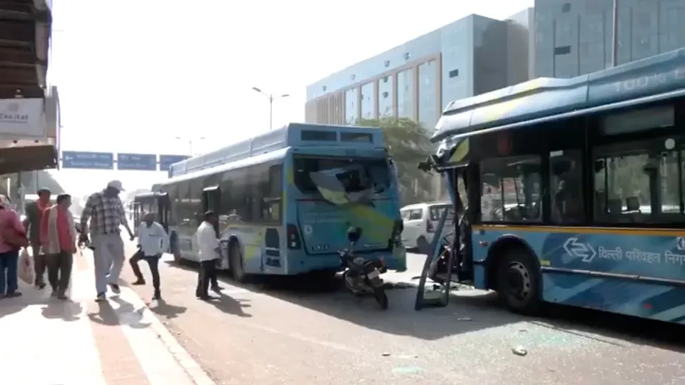 Nauroji Nagar DTC bus accident