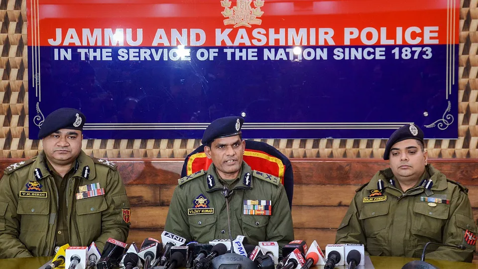 J&K Additional Director General of Police (ADGP) Vijay Kumar (C) with Inspector General of Police (IGP) V.K. Birdi addresses a press conference