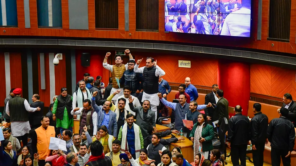 Delhi Mayor Shelly Oberoi speaks as opposition councillors protest inside the Municipal Corporation of Delhi
