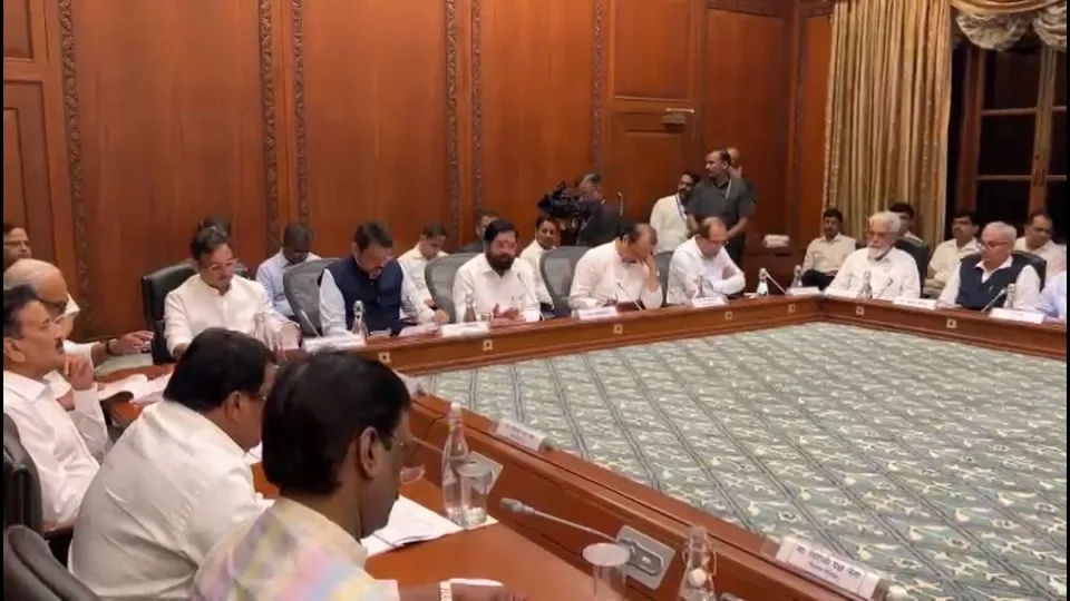 All party meet maratha reservation.jpg