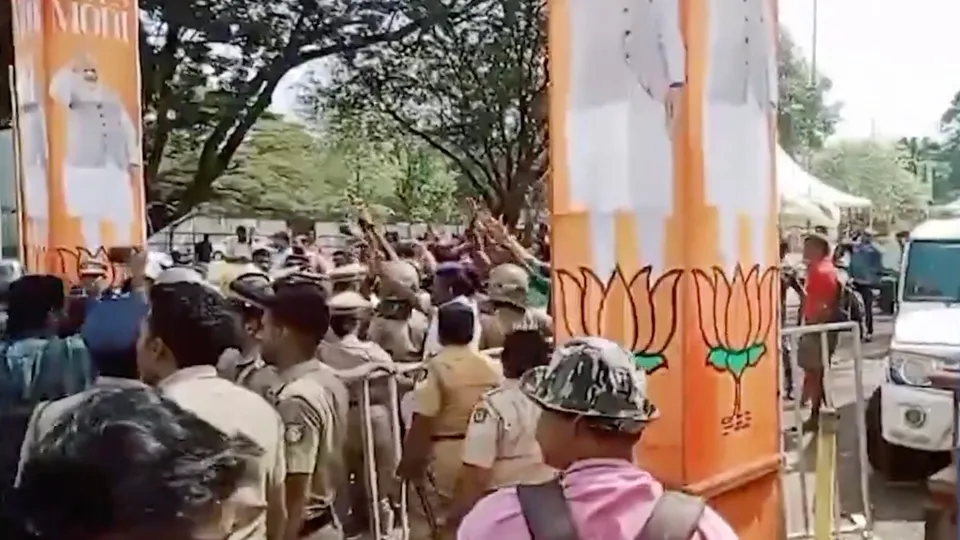 Kerala Youth Congress cow dung water