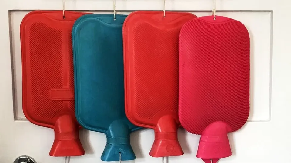 Hot water bottle