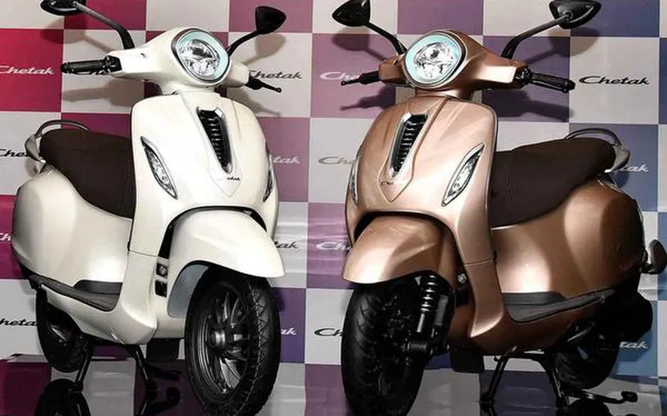 Chetak scooters.jpeg