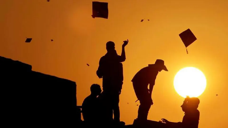 Kite flying Chinese Manja Uttarayan Kite Festival