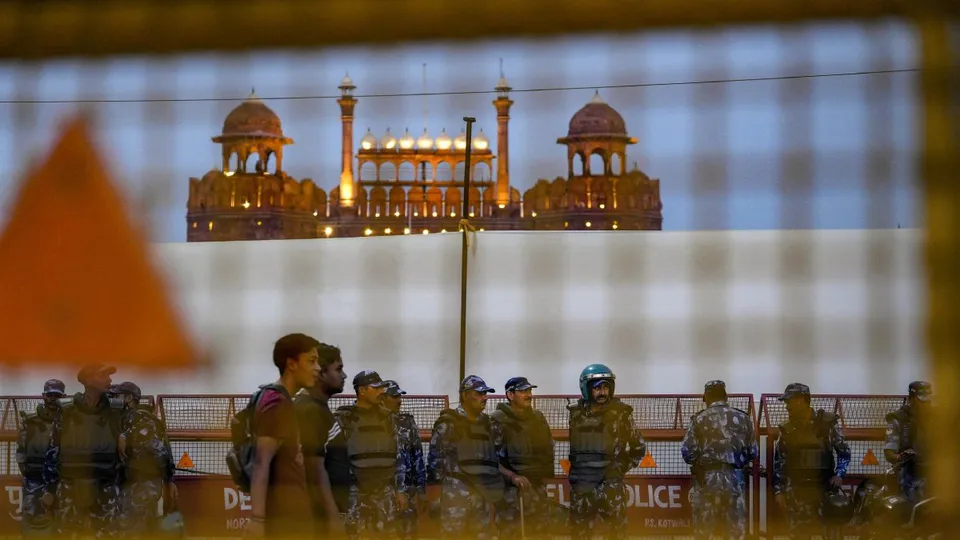 red fort SECTION 144.jpg