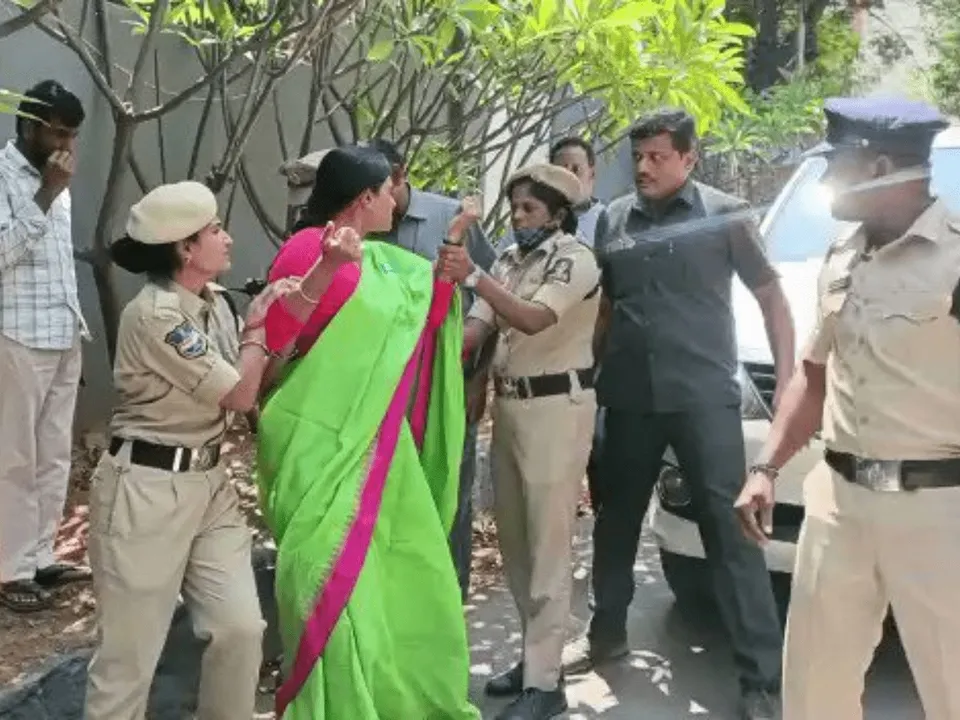 YS Sharmila YSRCP