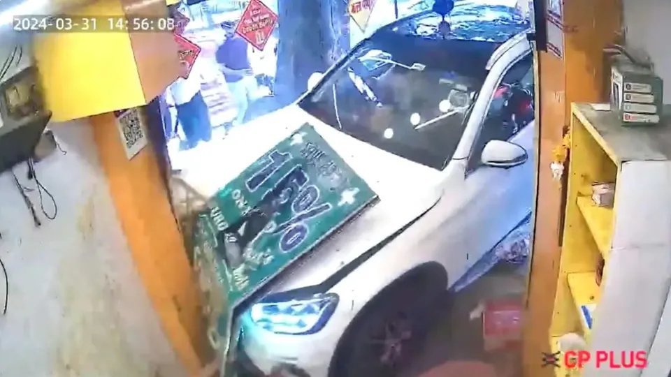 Civil Lines Accident