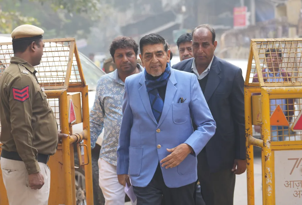 CBI calls Jagdish Tytler Congress
