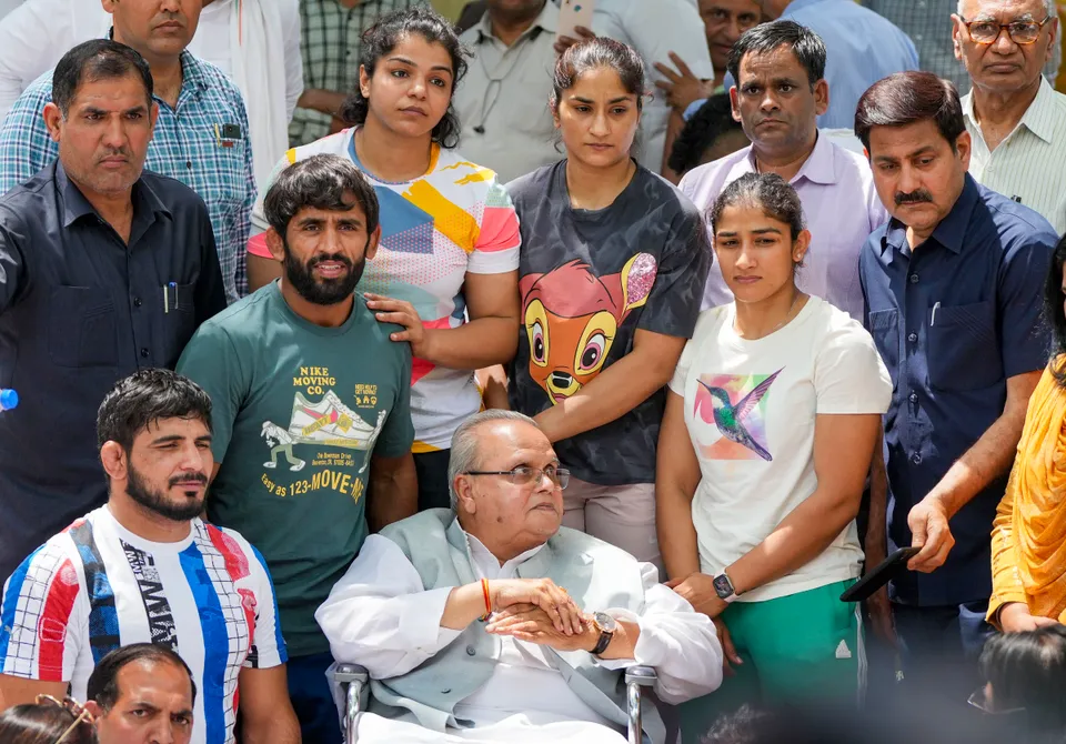 Wrestlers protest at Jantar Mantar Satyapal Malik