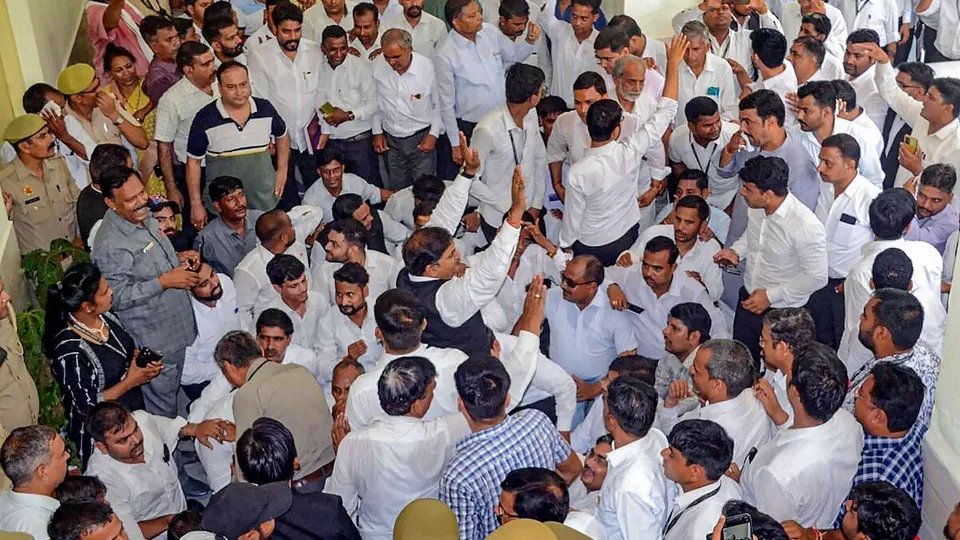 Hapur lawyers strike