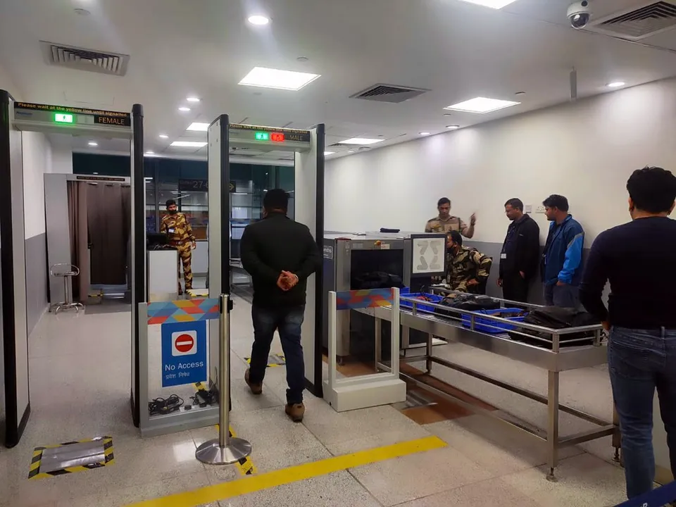 Delhi Airport X Ray Machine Security Congestion