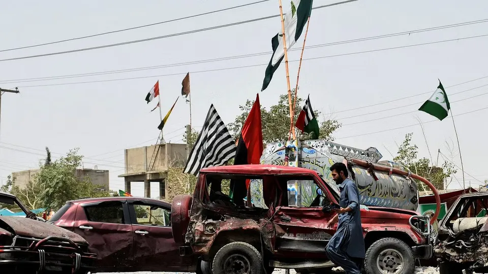 suicide attack Pakistan.jpg