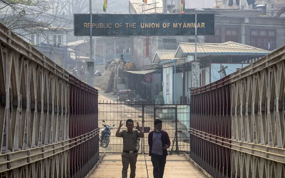 Myanmar border.jpg