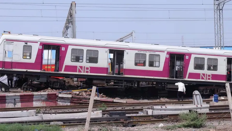 Electric Multiple Unit.jpg