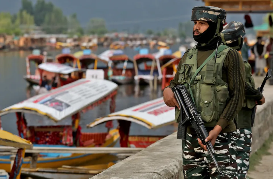 Dal Lake Jammu and kashmir Indian army