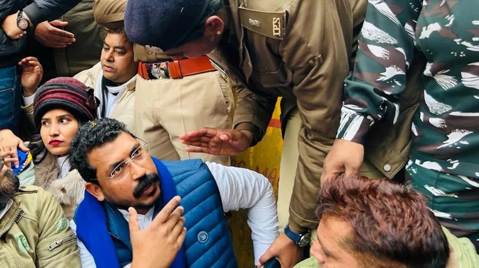 Chandra Shekhar Azad detained in DU