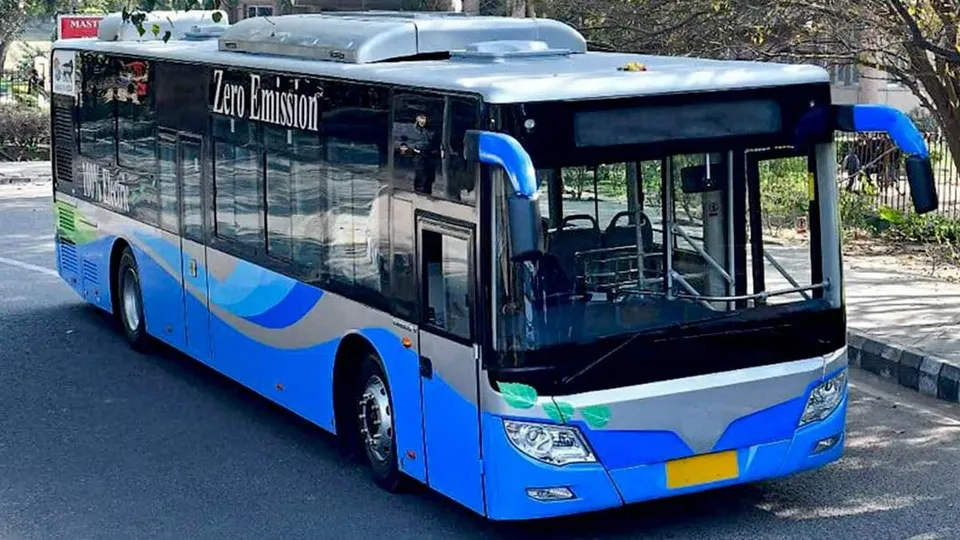 electric buses delhi.jpg