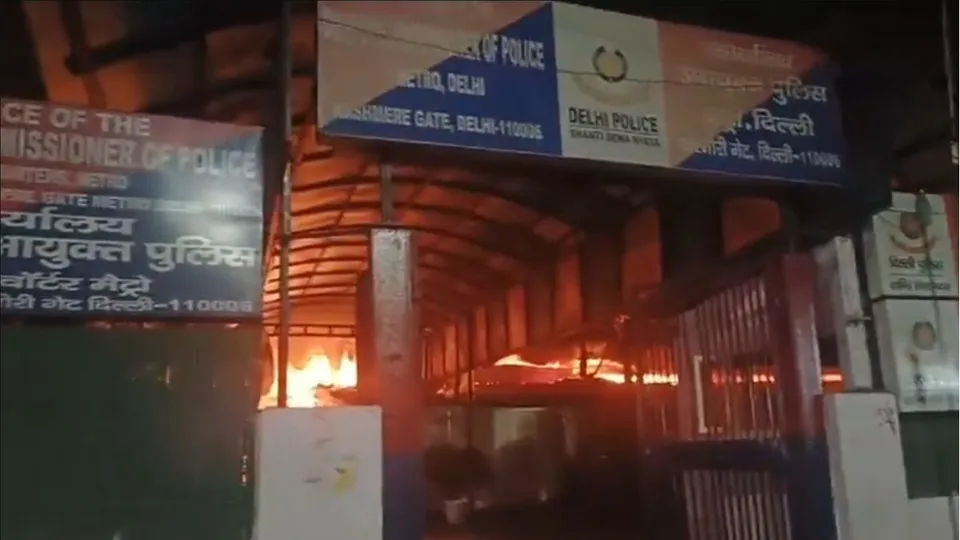 A major fire has broken out at police station Kashmiri Gate Metro Station