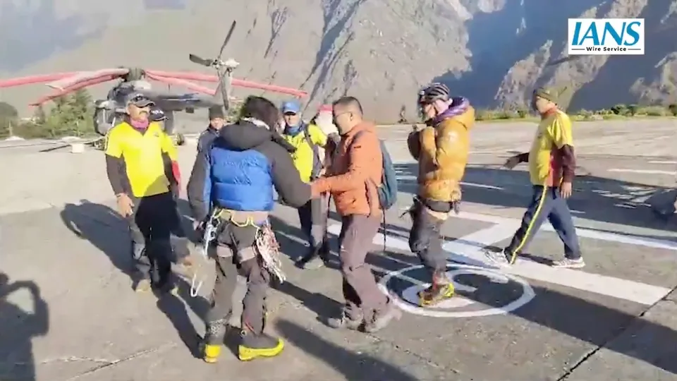 Two foreign mountaineers stranded in Chamoli rescued